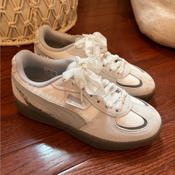 Puma Ruffle and Lace Palermo Shoe - Picture 3 of 5